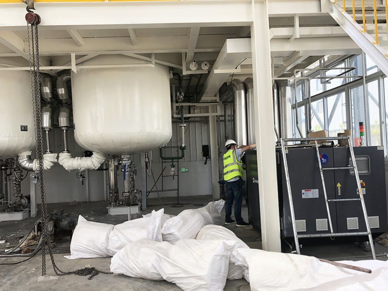 其他行业控温解决美女羞羞漫画