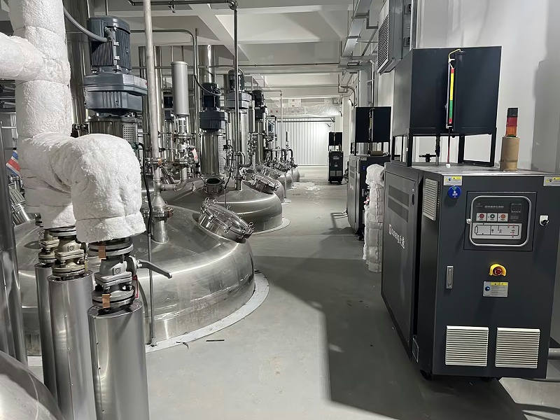 反应釜控温，150KW有机热载体炉和高温油温机， (1)